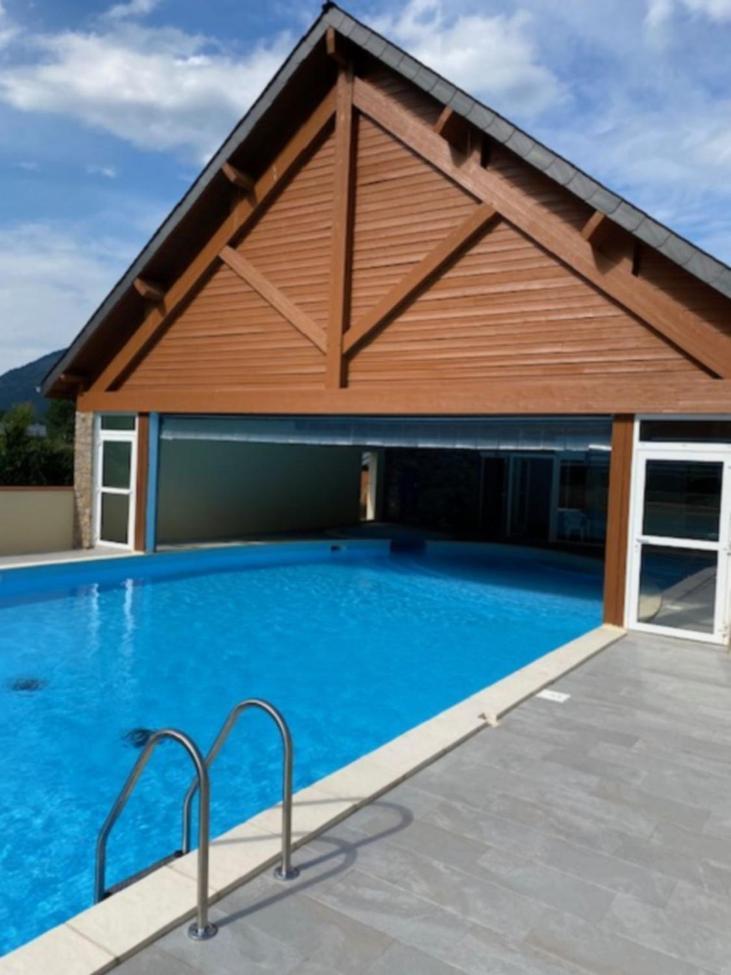 Appartement Tres Agreable Dans Belle Residence, Classe 3 Etoiles Par Le Comite Departementale Du Tourisme En Haute Garonne Bagnères-de-Luchon Buitenkant foto
